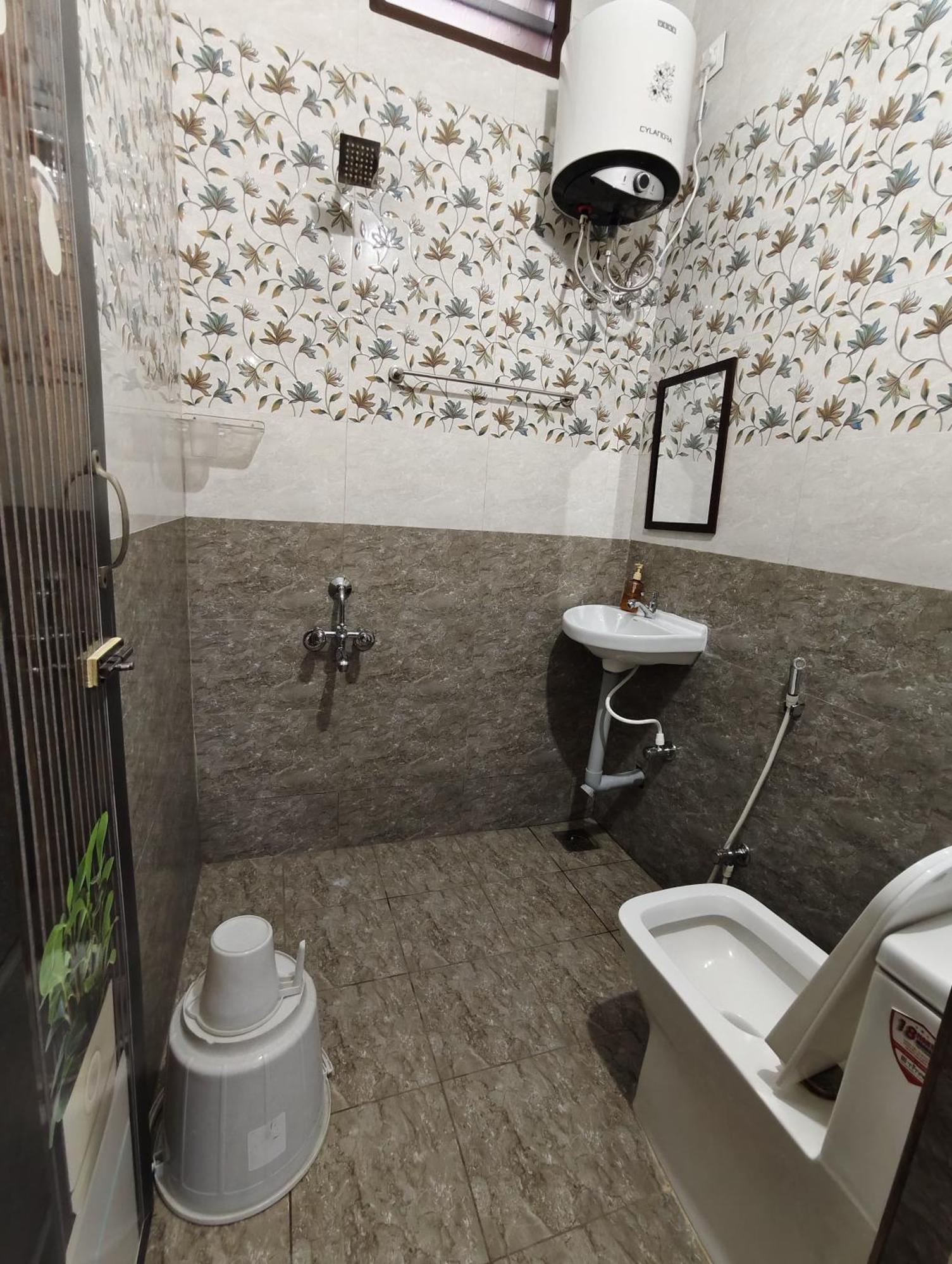 פונדיצ'רי Gratitude Inn, Near Serenity Beach מראה חיצוני תמונה